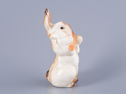 Скульптура Заяц с морковкой № 1 арт. 82.01962.00.1