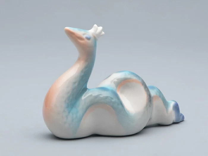 Скульптура форма Королева змей Голубая, арт 82.74496.00.1, 