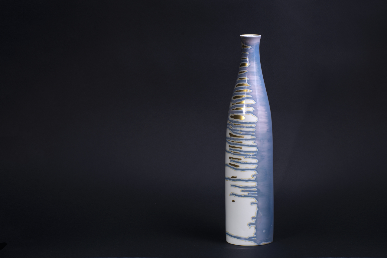 Ваза Таяние на форме Бутыль арт 60.14105.00.1, 