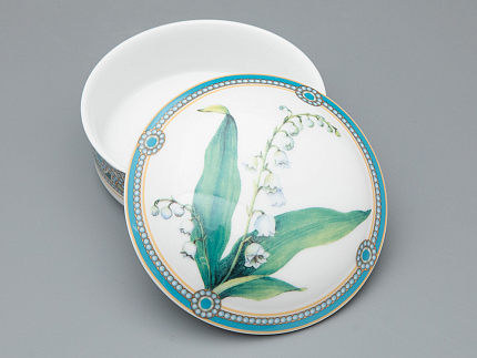 Туалетная коробочка в подарочной упаковке, форма Круглая, рисунок Ландыш майский, арт 81.33187.00.1