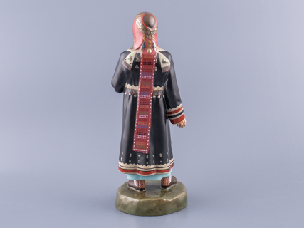 Скульптура Народности России малого размера, Башкирка, арт 82.99369.00.1, 
