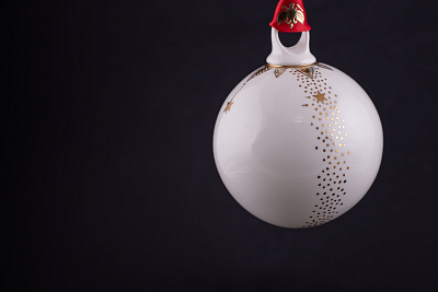 Елочная игрушка Шар с елкой, рисунок Снегопад, арт 60.21171.00.1