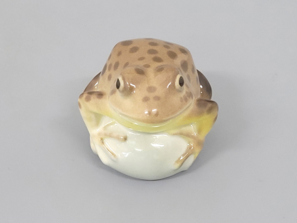 Скульптура Лягушка прудовая коричневая арт. 82.63684.00.1, 