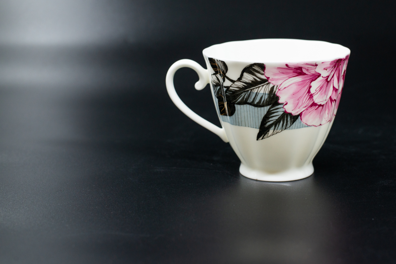 Чашка с блюдцем Серая Роза, на форме Гвоздика, арт 61.20990.00.1, 