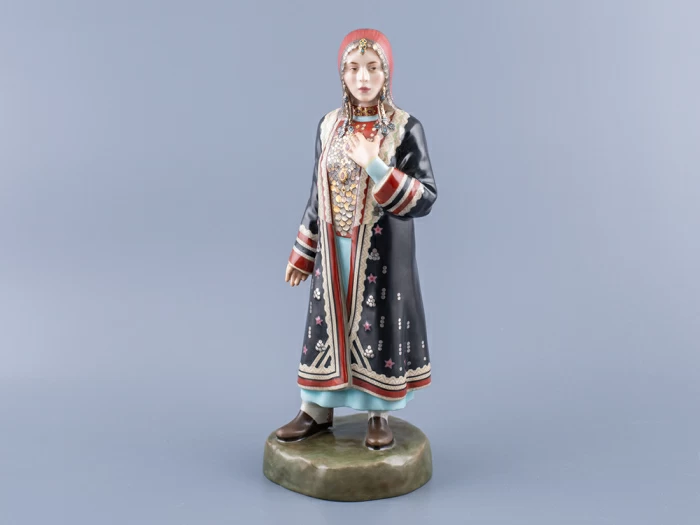 Скульптура Народности России малого размера, Башкирка, арт 82.99369.00.1, 