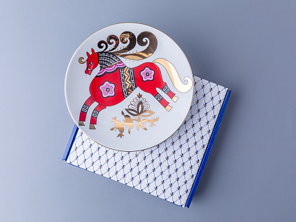 Декоративная тарелка 195 мм, форма Эллипс, рисунок Красный конь, арт 80.89344.00.1