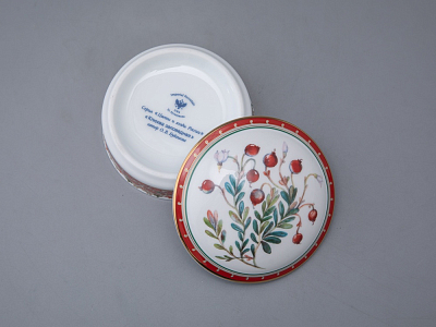 Туалетная коробочка в подарочной упаковке, форма Круглая, рисунок Клюква заповедная, арт 81.34282.00.1