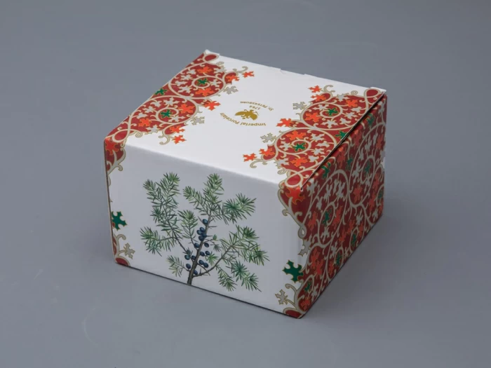 Туалетная коробочка в подарочной упаковке, форма Круглая, рисунок Можжевельник ароматный, арт 81.33955.00.1, 