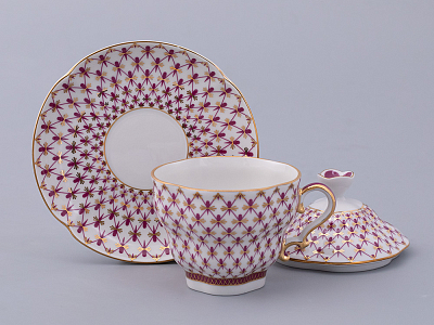 Чашка с блюдцем и крышкой форма Подарочная-2 рисунок Сетка-Блюз 2 арт. 81.26643.00.1