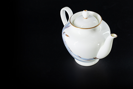 Чайник заварочный Любимые цветы модерна на форме Весенняя, арт 60.14788.00.1