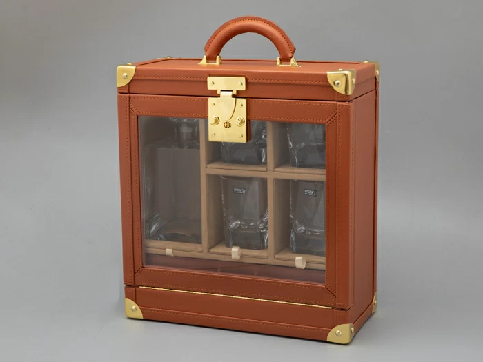 Подарочный набор Кожаный чемодан мини-бар Status (Статус) коричневый арт. 81.31189.00.1, 