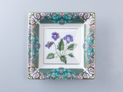 Подставка для мелочей в подарочной упаковке, форма Квадратная, рисунок Фиалка надрезанная, арт 81.34214.00.1, 