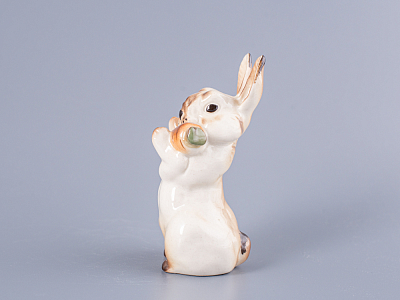 Скульптура Заяц с морковкой № 2 арт. 82.01963.00.1
