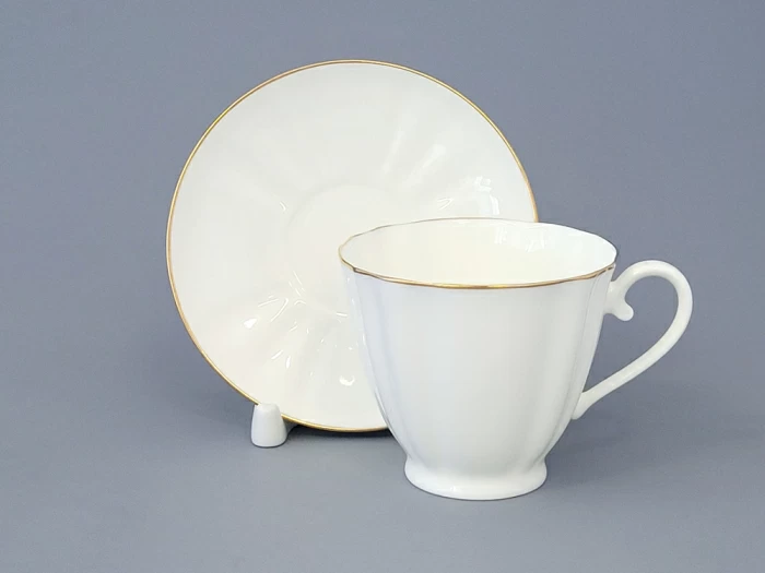 Чашка с блюдцем чайная 200 мл форма Гвоздика рисунок Золотой кантик арт. 81.13929.00.1, 