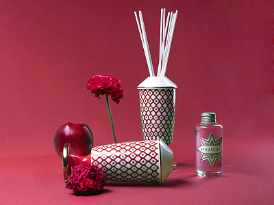 Подарочный Набор Свеча ароматическая, рисунок Скарлетт 2 аромат  Ваниль Пачули арт. 81.32055.00.1