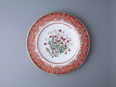 Тарелка декоративная 270 мм в подарочной упаковке форма Европейская рисунок Клюква заповедная, арт. 81.34279.00.1