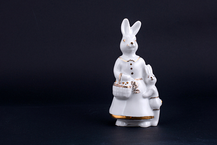 Скульптура Зайчиха-мама, рисунок Золотой, арт 62.15763.00.1