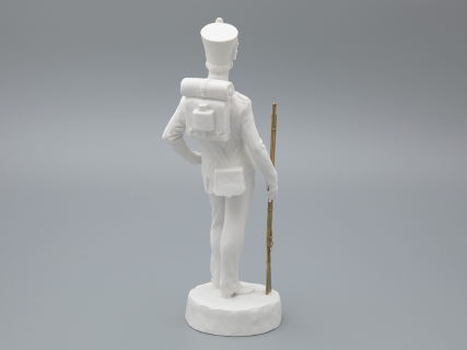 Скульптура  Рядовой русской пехоты Николая I, в подарочной упаковке, рисунок Белый бисквит, арт 81.33426.00.1, 