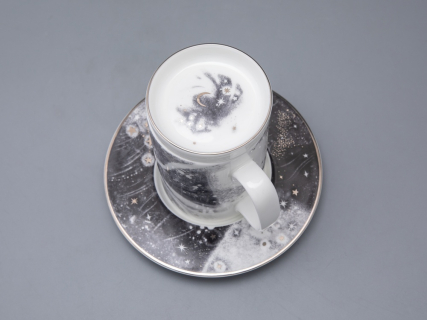 Бокал с блюдцем и крышкой 400 мл в подарочной упаковке, форма top рисунок Черный мустанг, арт 81.34276.00.1, 