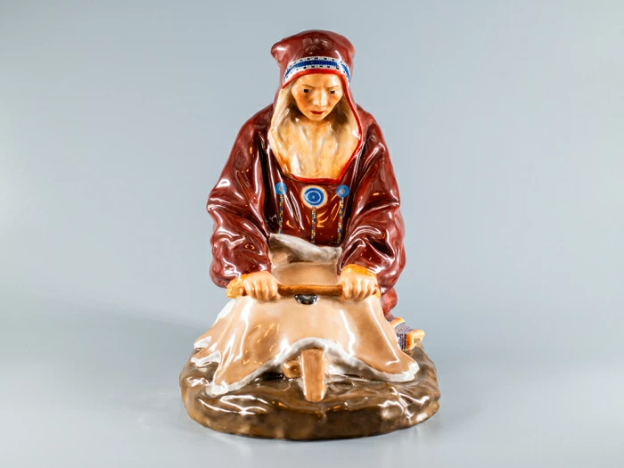 Скульптура Народности России Корякская женщина арт. 82.76796.00.1, 