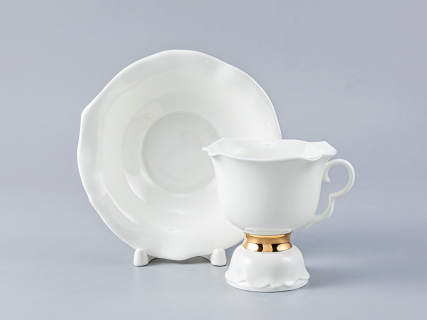 Чашка с блюдцем чайная 200 мл форма Белый цветок рисунок Золотая лента арт. 81.15467.00.1, 