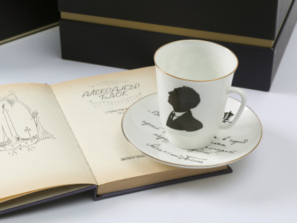 Чашка с блюдцем 165 мл форма Майская рисунок Русские писатели Блок, арт. 81.33298.00.1, 