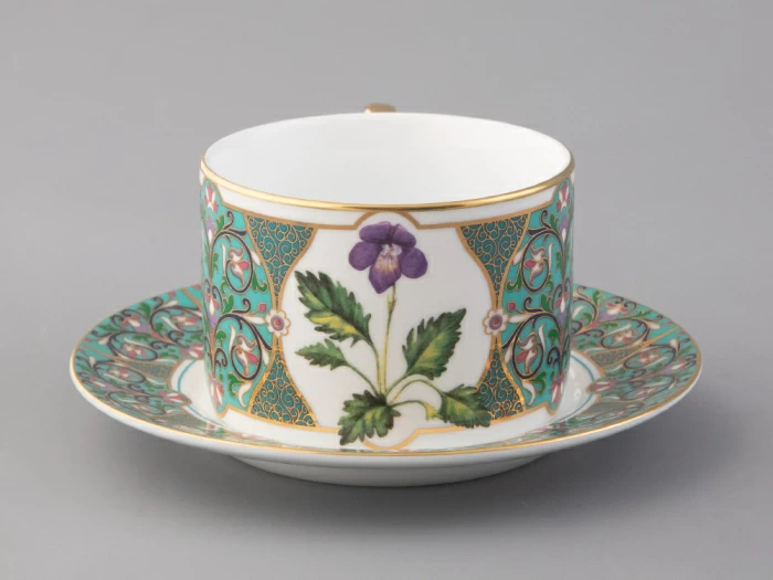 Чашка с блюдцем 250 мл в подарочной упаковке форма Соло, рисунок, Фиалка надрезанная, арт. 81.32656.00.1, 