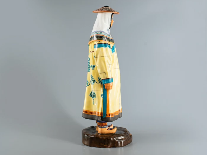 Скульптура Народности России Гольдская женщина арт. 82.69852.00.1, 