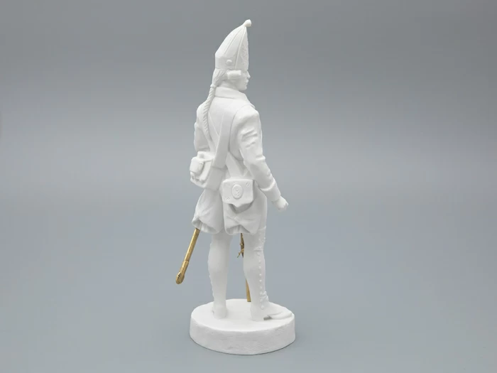 Скульптура Гренадер эпохи Павла I, в подарочной упаковке, рисунок Белый бисквит, арт 81.33429.00.1, 