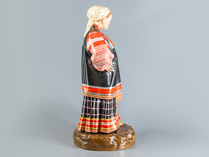 Скульптура Народности России. Тульская женщина, арт. 82.90936.00.1