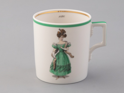 Чашка с блюдцем чайная 220 мл форма Гербовая рисунок Modes de Paris (Мода Парижа) 1830 арт. 81.25415.00.1, 
