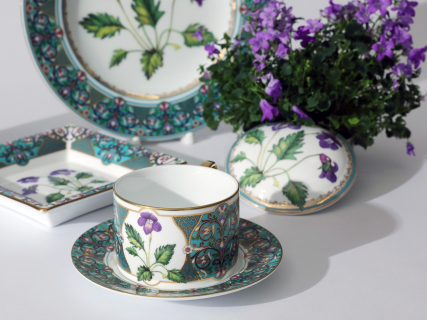 Чашка с блюдцем 250 мл в подарочной упаковке форма Соло, рисунок, Фиалка надрезанная, арт. 81.32656.00.1, 