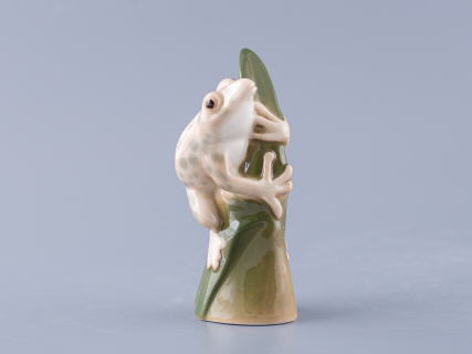 Скульптура Лягушка на листике мраморная арт. 82.63981.00.1, 