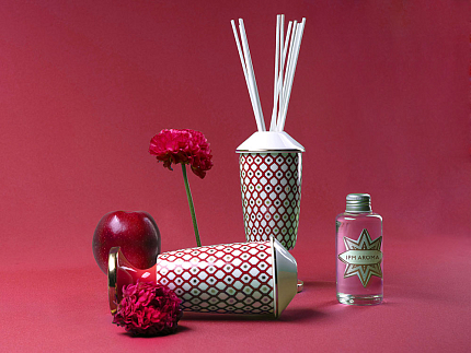 Подарочный Набор Свеча ароматическая рисунок Скарлетт 2 аромат Пряная карамель, арт. 81.31000.00.1