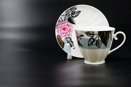 Чашка с блюдцем Серая Роза, на форме Гвоздика, арт 61.20990.00.1