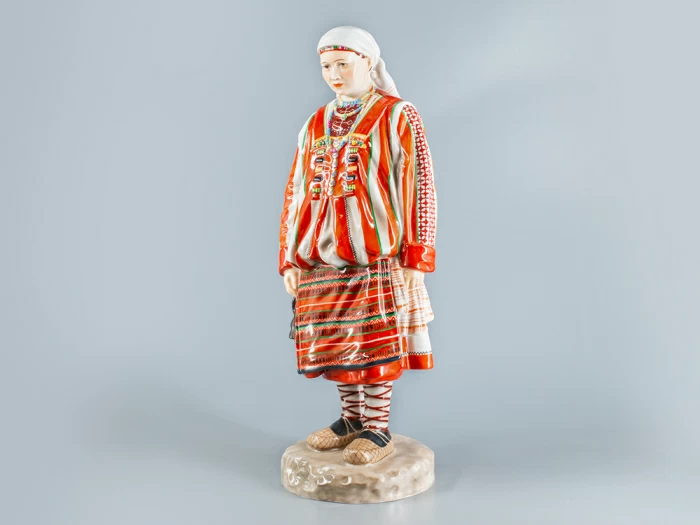 Скульптура Народности России Вотякская женщина арт. 82.66478.00.1, 