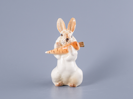 Скульптура Заяц с морковкой № 3 арт. 82.01964.00.1, 