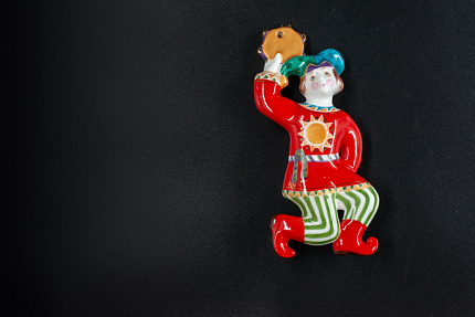 Игрушка (подвеска) Скоморох с бубном Солнечный, арт 60.14825.00.5