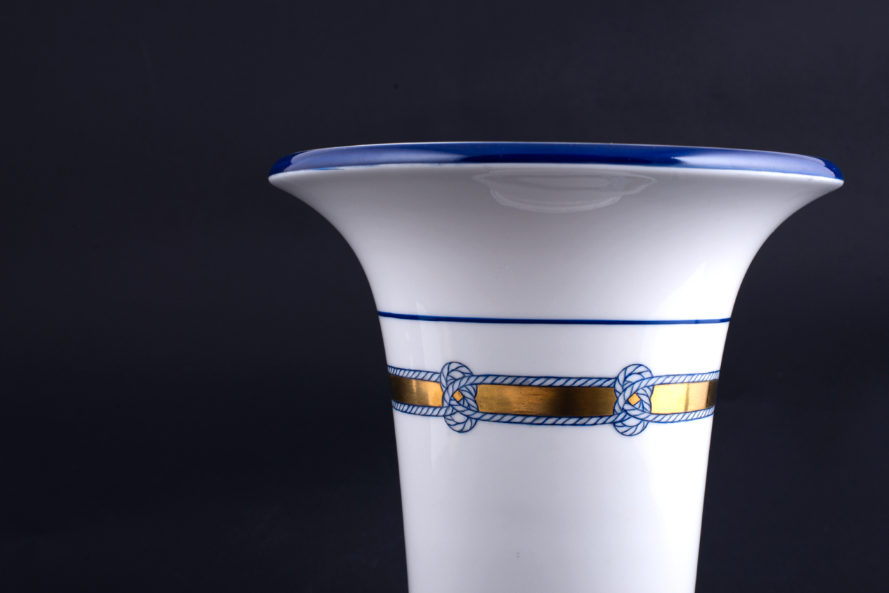 Ваза Белое море на форме Ампирная, арт 60.10297.00.5, 