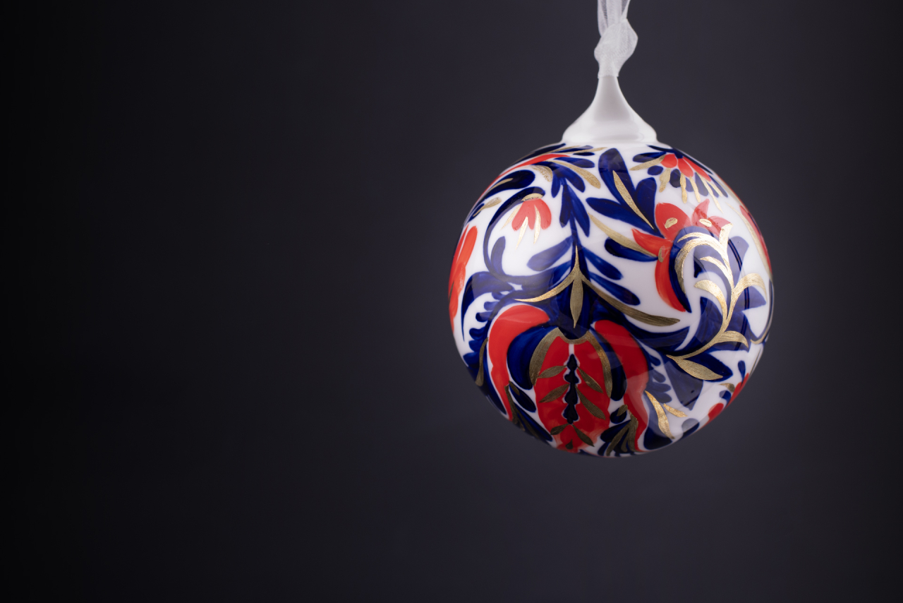 Елочная игрушка Шар, рисунок Аленький цветочек, арт 60.15215.00.1, 