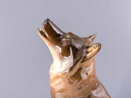 Скульптура Волк сидящий арт. 82.06370.00.1