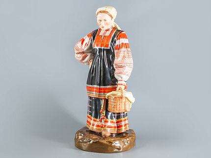Скульптура Народности России. Тульская женщина, арт. 82.90936.00.1