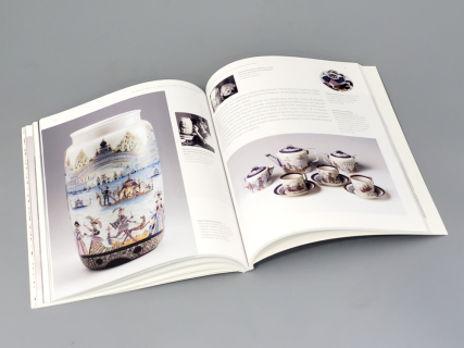 Альбом "Три века совершенства. Императорский фарфор", английский, арт 14.00868.05, 