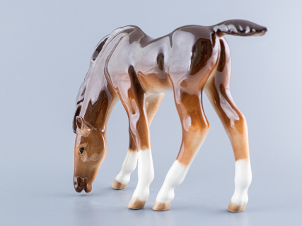 Скульптура Жеребенок пасущийся гнедой арт. 82.01961.00.1, 