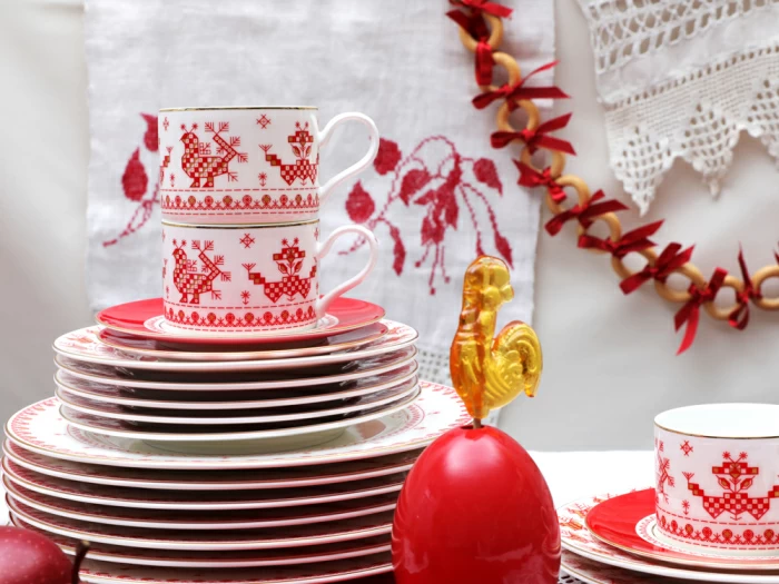 Чашка с блюдцем 250 мл форма Премиум рисунок Петушки-гребешки, арт 81.33558.00.1, 