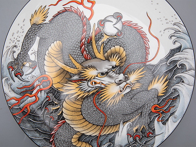 Декоративная тарелка в подарочной упаковке 300 мм, форма Восточная рисунок TATTOO Dragon арт. 81.31626.00.1