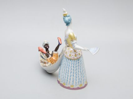 Скульптура Дама с арапчонком Петровская Ассамблея арт. 82.51222.00.1, 