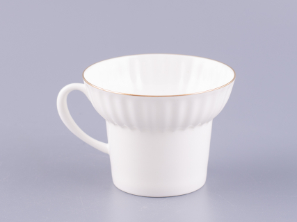 Чашка с блюдцем кофейная 155 мл.,  форма Волна, рисунок Золотой кантик арт. 81.13549.00.1, 