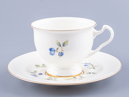 Чашка с блюдцем чайная форма Айседора рисунок Голубика арт. 81.26752.00.1