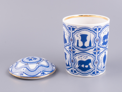 Бокал с блюдцем и с крышкой 380 мл форма Снежное утро рисунок Сувенир арт. 81.14830.00.1, 